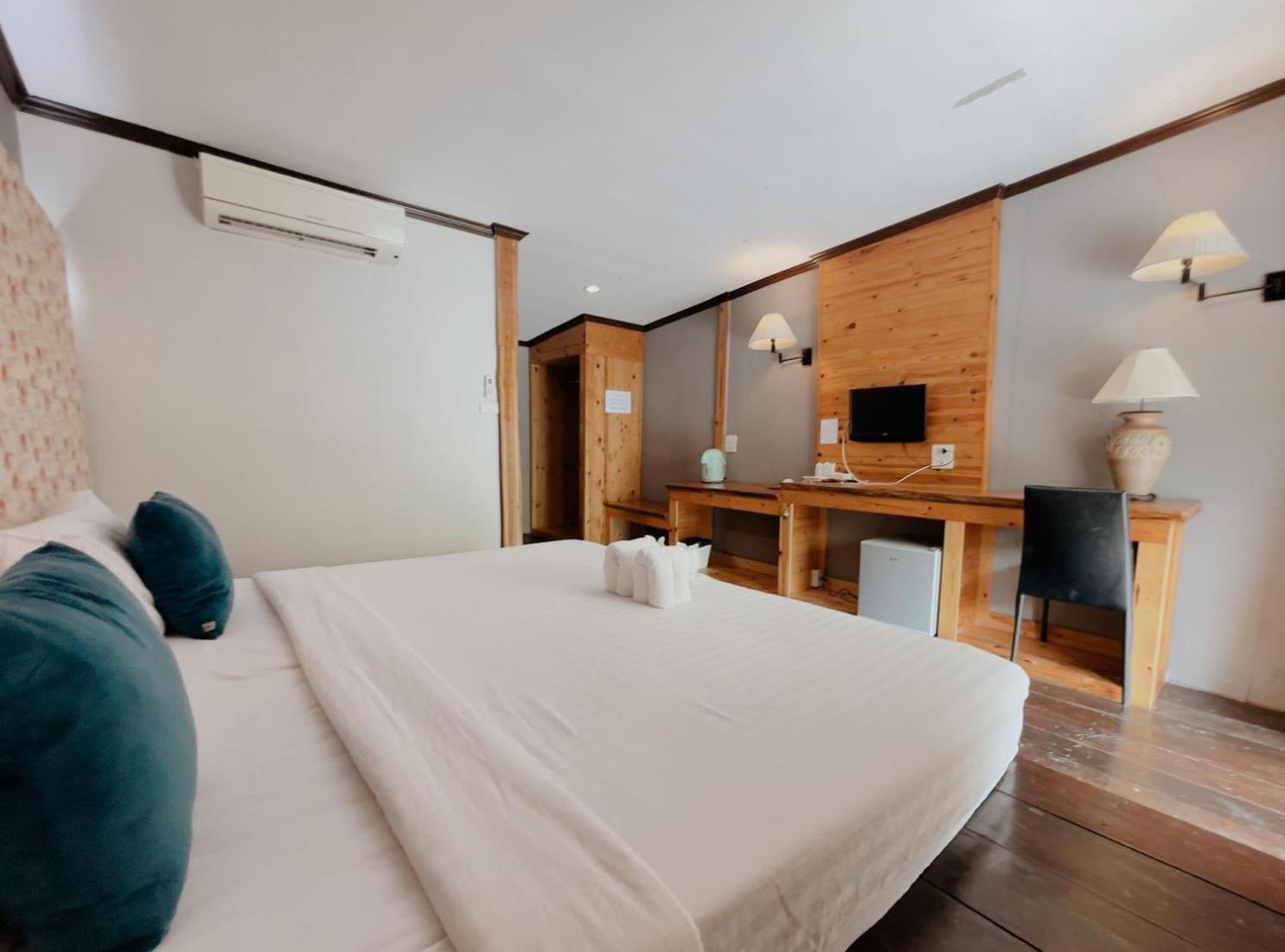 The Hub Erawan Resort Чонг-Садао Экстерьер фото